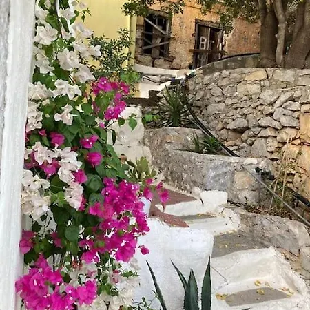 Holiday home Maison Avec Terrasses Et Vues