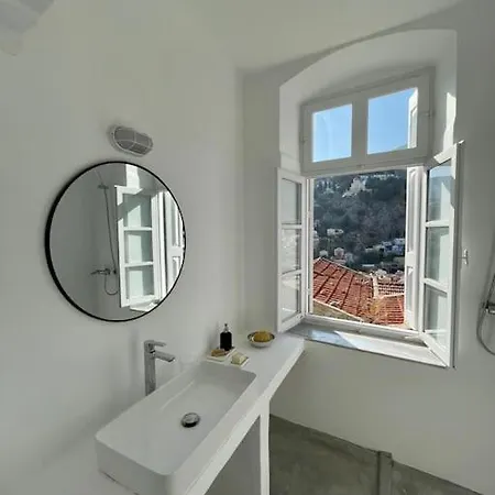 Maison Avec Terrasses Et Vues Symi