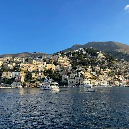 Holiday home Maison Avec Terrasses Et Vues Symi
